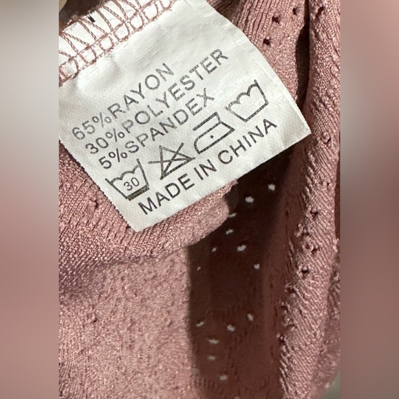 🌟Like New🌟 Women's Short Sleeve Blouse- Size XXL - Picture 2 of 8